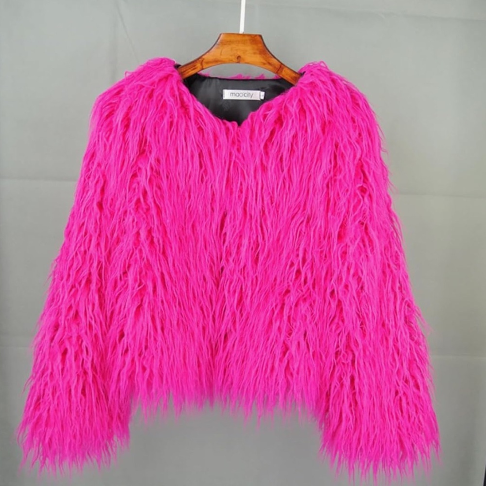 Fluffy Pink (SOLD)‼️
